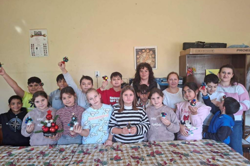 КОЛЕДНА РАБОТИЛНИЦА ЗА ДЖУДЖЕТА